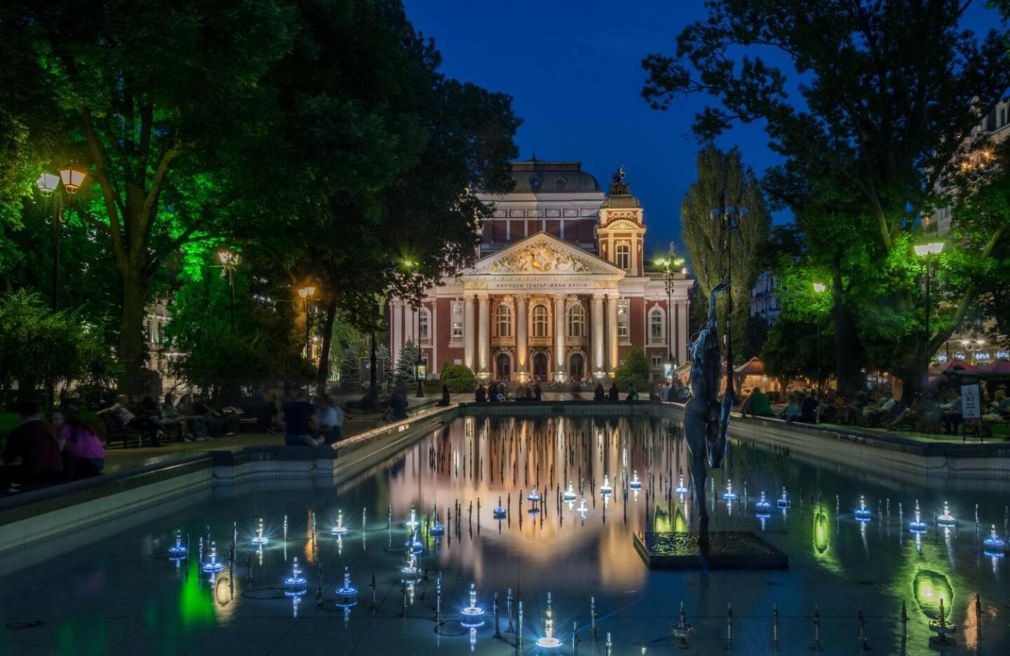 Апартаменты New, Modern And Convenient София Экстерьер фото